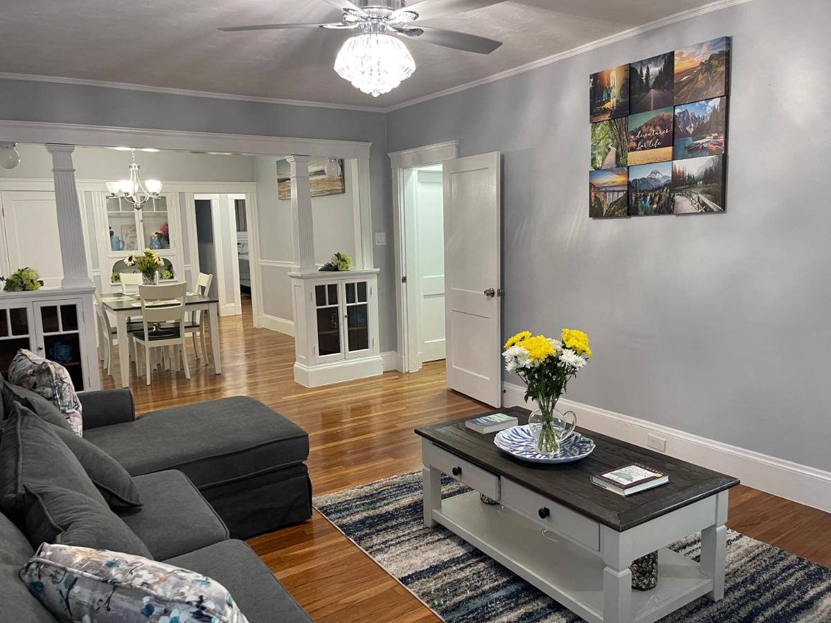 Boston Luxury Condo Style Rooms Екстер'єр фото